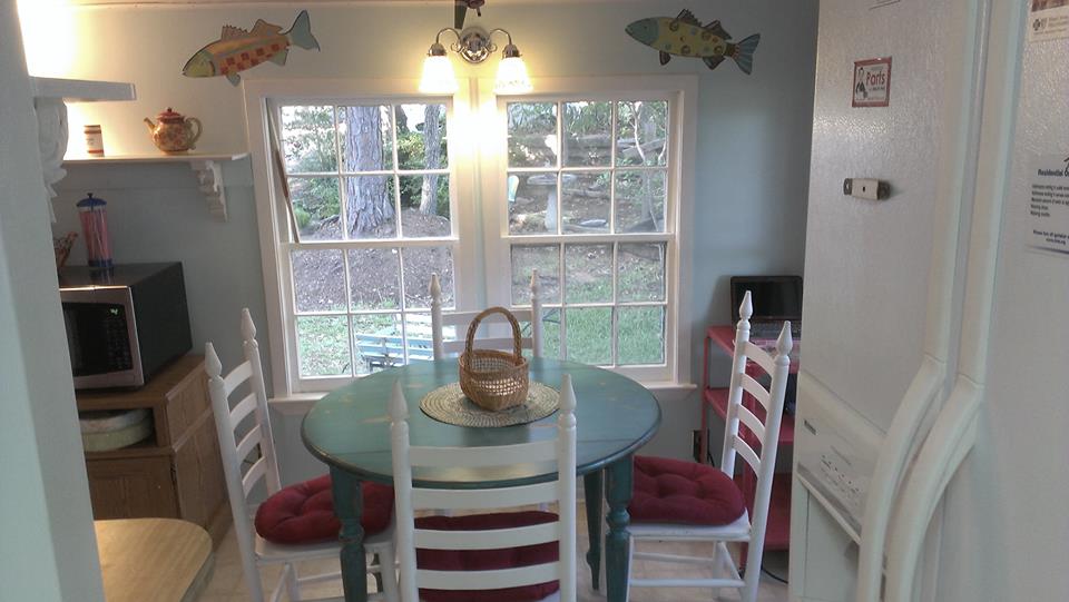 The breakfast nook — and the picnic table through the window